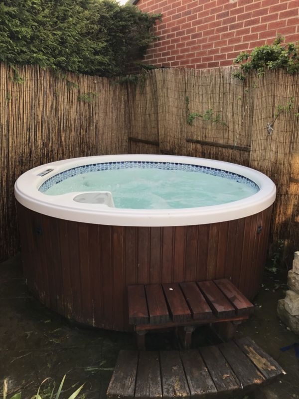 Dimension One Arena Hot Tub for sale from United Kingdom