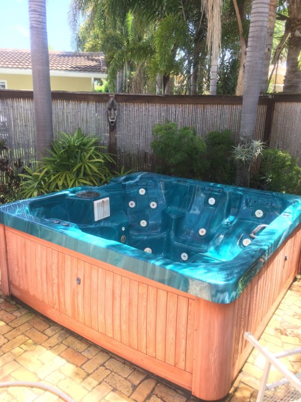 leisure-bay-hot-tub-4-to-5-person-spa-tub-for-sale-from-united-states