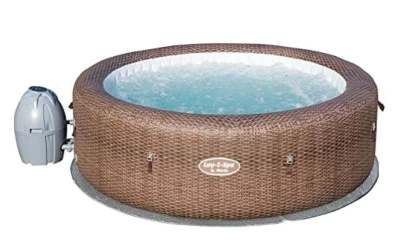 Lay-Z-Spa St Moritz 5-7 Person Hot Tub for sale from United Kingdom